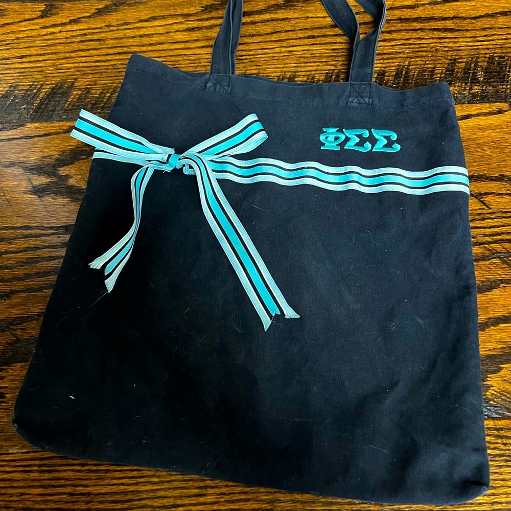 Phi Sigma Sigma black tote